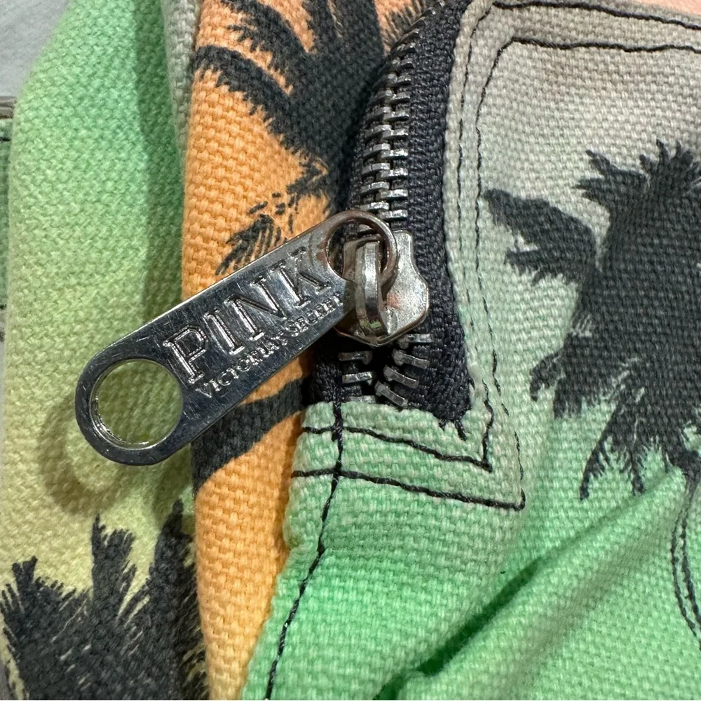 Victoria’s Secret Pink Y2K Tropical Palm Tree small Backpack - Picture 3 of 8